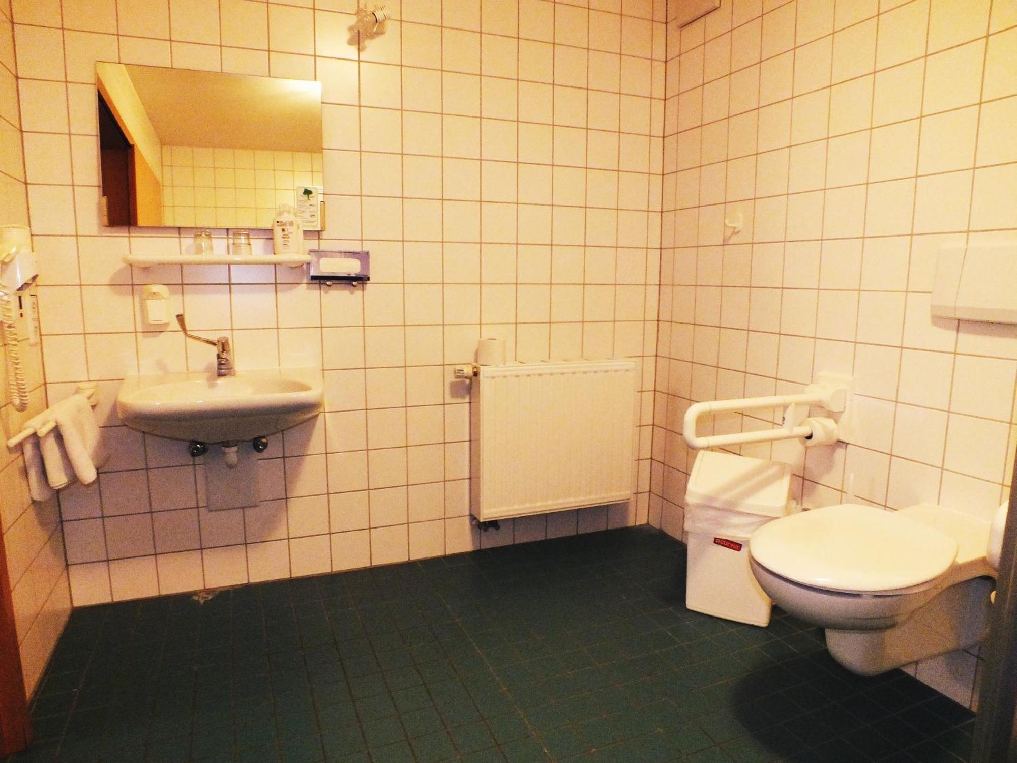 Werrapark Familienresort Hotel Heubacher Hoehe Масерберг Екстериор снимка